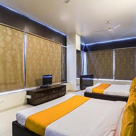 סוראט Hotel O Marigold מראה חיצוני תמונה